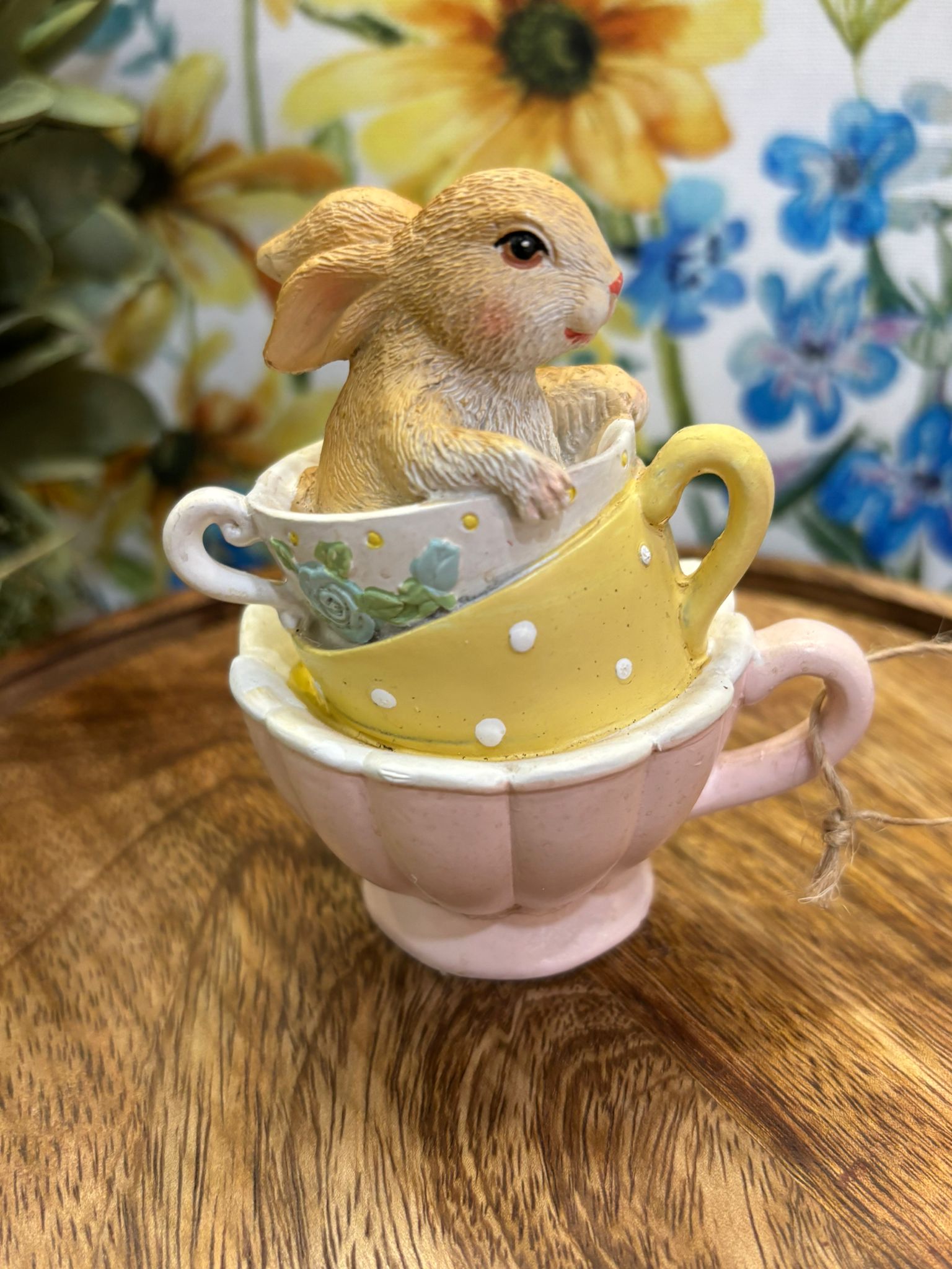 Coniglio in tazza decoro di Pasqua collezione NEMORINO-Blanc Mariclò