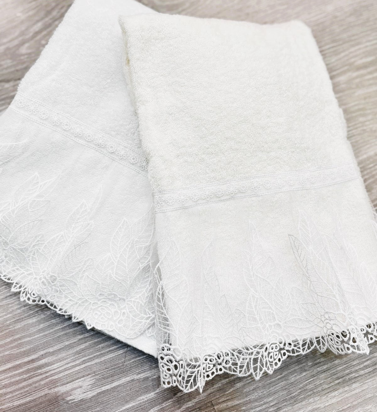 Set asciugamani collezione OFELIA due varianti panna o bianco